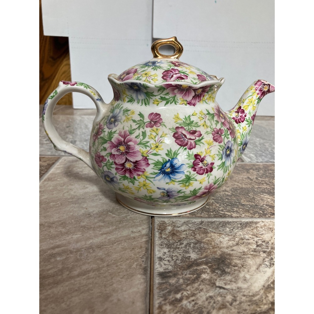 Windsor Chelsea Chintz Summer Pink Teapot Floral Bone China Made in England Gold